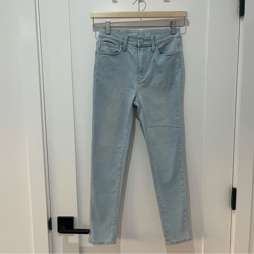 Old Navy Extra High-Rise Rockstar Jeggings